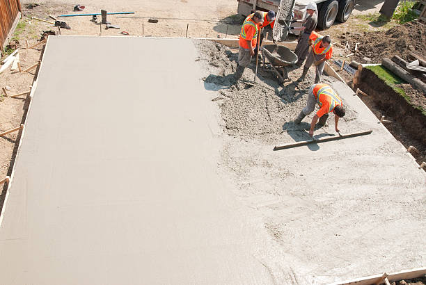 Best Decorative Concrete Services  in Forrest, IL